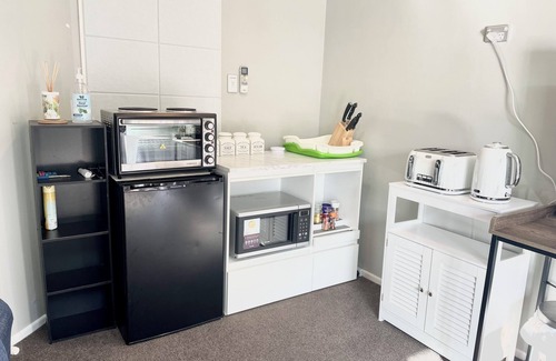 Rosedale Casa | Private Double Cozy Guest Suite with Private Garden