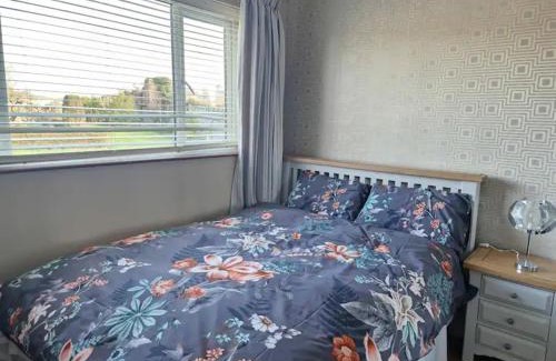 Clara Casa | Private double room at Caroline's Guest House, River Street, Clara