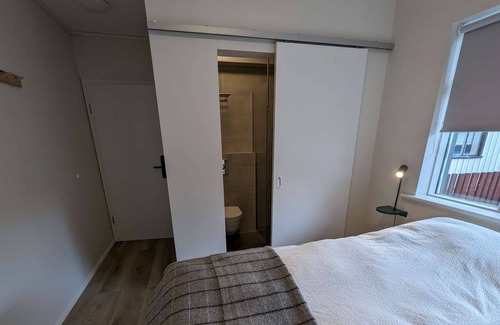 Isafjordur Casa | Private Double with Bathroom @ The Ísafjörður inn