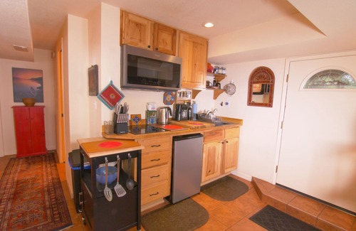 Edmonds Casa | Private Edmonds Studio Apartment