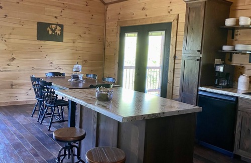 Van Buren Casa | Private Elk Pointe Cabin next to Big Spring Park & Current River