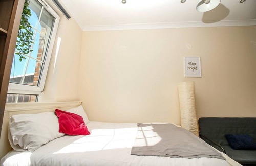 Bishopsgate Apartamento | Habitación privada con baño en la calle Liverpool, Brick Ln