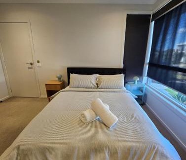 Melbourne Casa | Private Ensuite - Homestay near the Airport