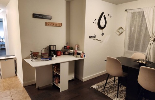 Lafayette Casa | Private entire 2-bedroom house with cozy backyard & patio close to 4 Downtowns