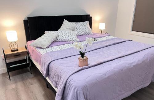 Northwest Calgary Casa | Private Entire Townhouse Retreat Close to Lake