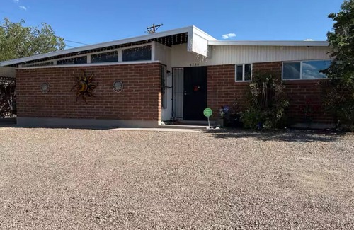 Tucson Casa | Private Entrance Casita 1 bedroom & 1 bath with pool, TV & Wifi