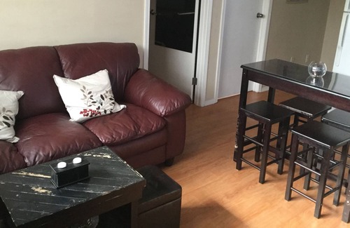Saanich East Cabaña | Private entrance cottage