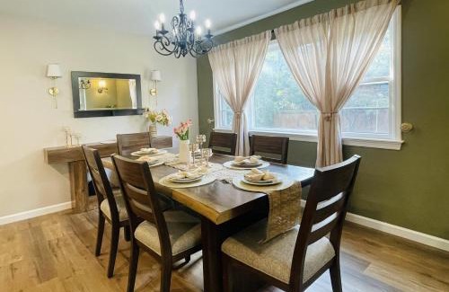 Princeton Casa | Private Estate, walk to Princeton downtown, 3 Bedrooms, 2 Bath, with Free Parking