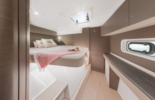 Barceloneta Alquiler De Eote | Private Exclusive Catamaran 'Hang Loose'