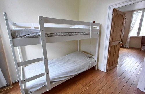 Tournus Cama Y Desayuno | Private Family B&B Room "Violette"