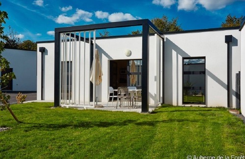 Le Gavre Cabaña | Private family cottage, heated indoor pool, 4500 ha of forest