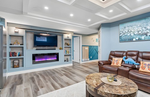 Northwest Calgary Casa | Private Family Entertainer's Suite