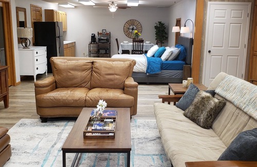Loveland Apartamento | Suite privada para familias junto a Benson Sculpture Gardens