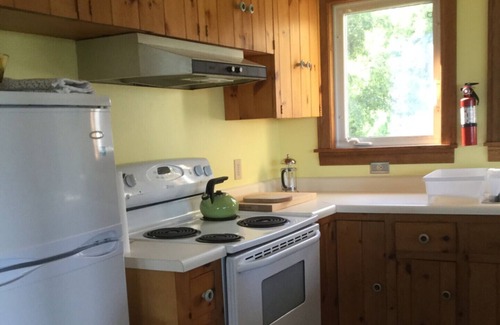 West Hants Casa | Private Farm Apartment with a View