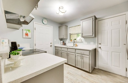 San Juan Casa | Private Fenced Backyard Pet Friendly Grill