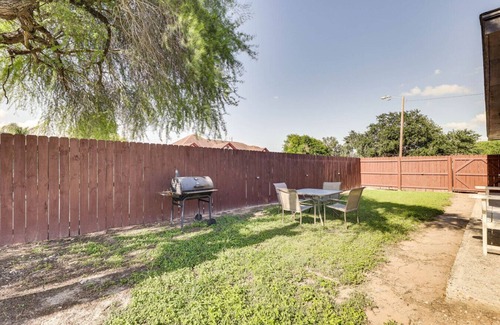 San Juan Casa | Private Fenced Backyard Pet Friendly Grill