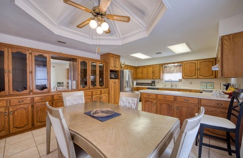Pharr Casa | Private Fenced Backyard Pet Friendly Garage Parking