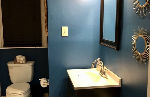 Rhawnhurst Casa | Private first floor duplex in Northeast area