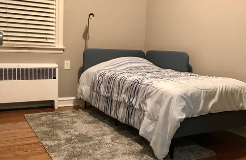 Rhawnhurst Casa | Private first floor duplex in Northeast area