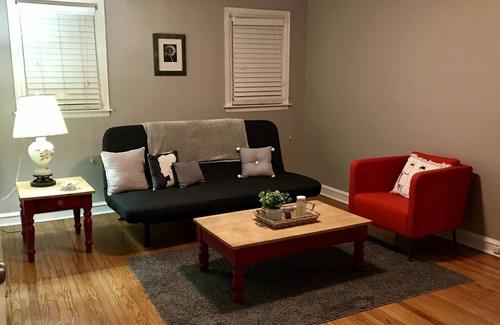 Rhawnhurst Casa | Private first floor duplex in Northeast area