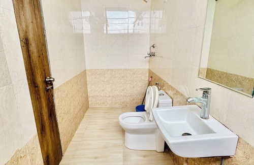 Jaipur District Hotel | Solminica-204