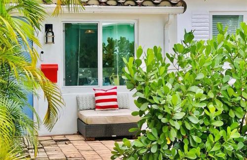 Croissant Park Casa | Private Fort Lauderdale cottage