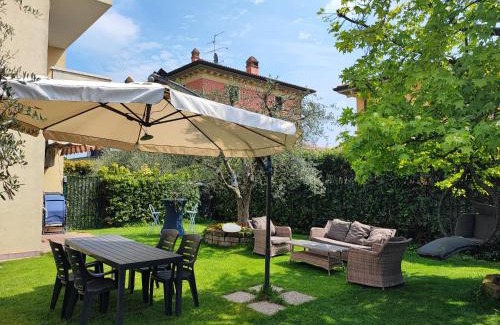 Calmasino Apartamento | Private Garden Giardino Privato a Bardolino - House Amorino