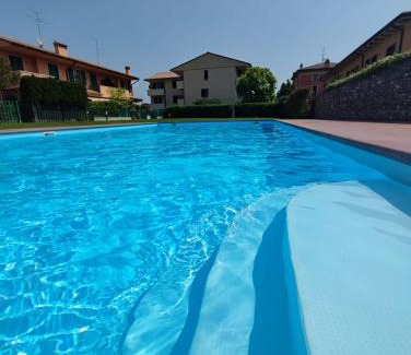 Calmasino Apartamento | Private Garden Giardino Privato a Bardolino - House Amorino