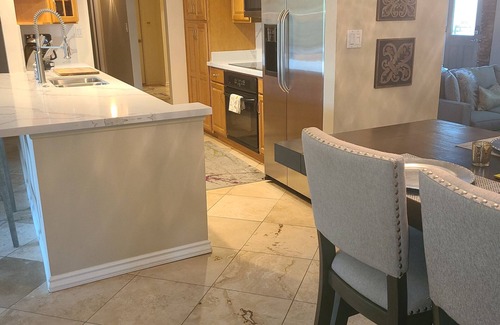 Avant Casa | Private garden Oasis, close to all conveniences