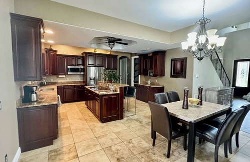 Lehigh Acres Casa | Private & Gated 4-bedroom house with 10.6 Acres, Game Rooms, Pool, Hot Tub, Bar