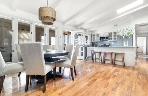 North Albuquerque Acres Casa | Private gated estate home, close to Tramway and Sandia Peak tram