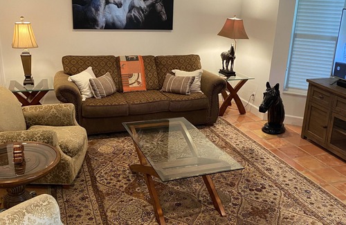 High Point Otro | Private Gated horse farm minutes from the beach and downtown