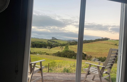 Mangawhai Cabina | Private getaway in Mangawhai Heads (pet friendly)