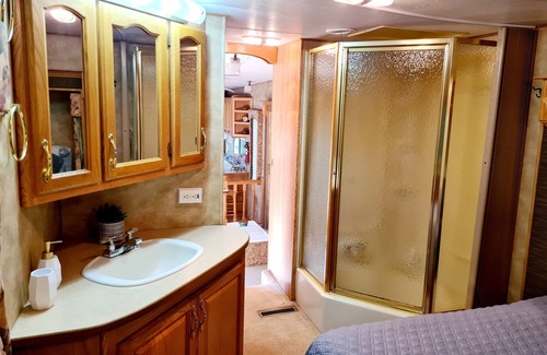 Swansea Point Casa | Private getaway, nestled in nature!