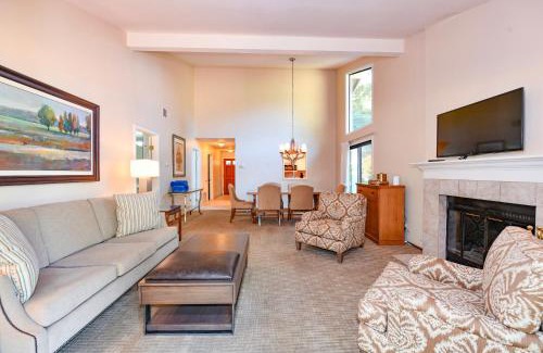 Napa Casa | Private Golf Resort Setting 3 bedrooms