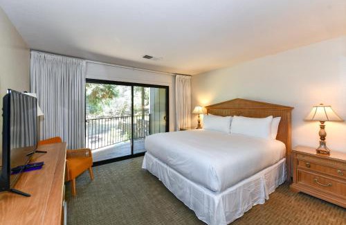 Napa Casa | Private Golf Resort Setting 3 bedrooms