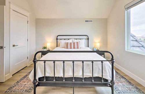 Hurricane Apartamento | Private Guest Apartment w/ Pine Valley Views!