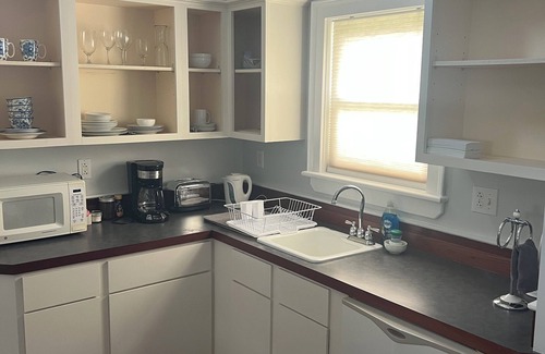 Town of Marbletown Cabaña | Private Guest Cottage @ The Sheeley House in High Falls NY.