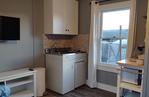Hollister Apartamento | Private guest room in Hollister-Tres Pinos - 20 Min. to Pinnacles National Park.