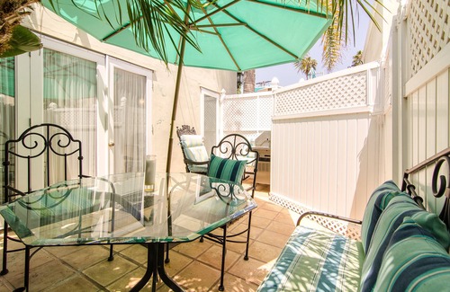 Pacific Palisades Cabaña | Private Guesthouse in Pacific Palisades