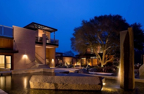 Yountville Casa | Private Haven of Refined Luxury! Rooftop Pool, Parking! Near Napa Valley Museum!