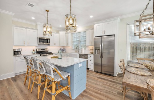 Saint Simons Heights Casa | New Home - Private Heated Pool, Close to Beaches, Restaurants & Shopping!
