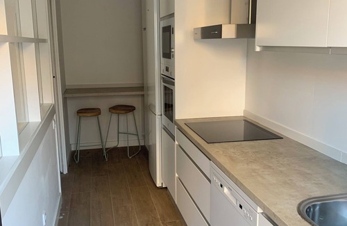 Cruz de Humilladero Villa | Private & heated Pool, free parking; gym and cinema !! In the centre of Malaga