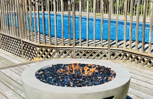 Brewster Casa | ¡Piscina privada! Amplia casa de 5BR / 3BA Brewster con terraza grande, terraza acristalada y más