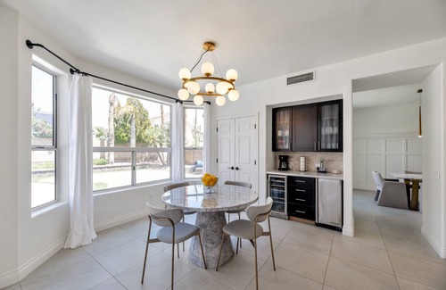 Arabian Crest Casa | Private Heated Pool, Putting Green, Pool Table, BBQ, WIFI, Near Golf, Dining & Mayo Clinic+FREE GOLF