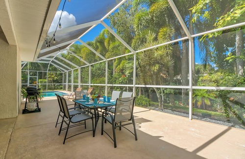 Vero Beach South Casa | Private Heated Pool & Beach House: 3 King Beds , TVs throughout, 1000mbps WiFi
