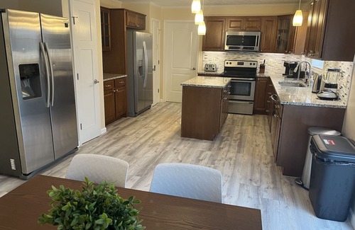 East Stroudsburg Casa | Aislado y espacioso en 10 acres