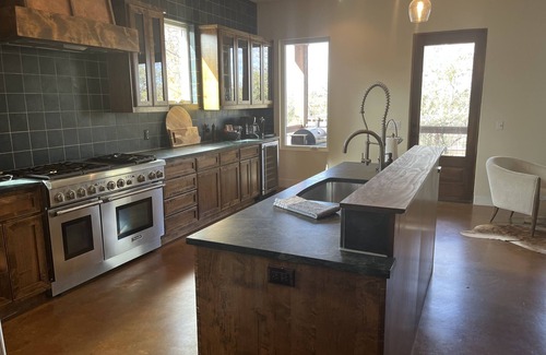 Marble Falls Casa | Private Hilltop Hideaway w/ resort pool & Outdoor Living