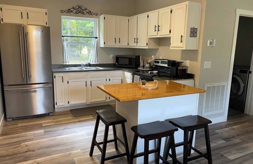 Acme Casa | Private Home 5 mins to Horse Show/Hiking/Golf