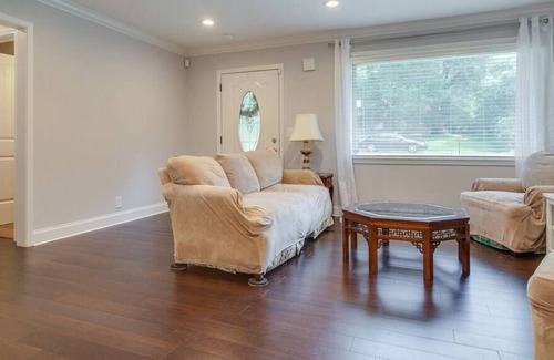 Merry Oaks Casa | Private Home 6miles to downtown 4 miles to airport